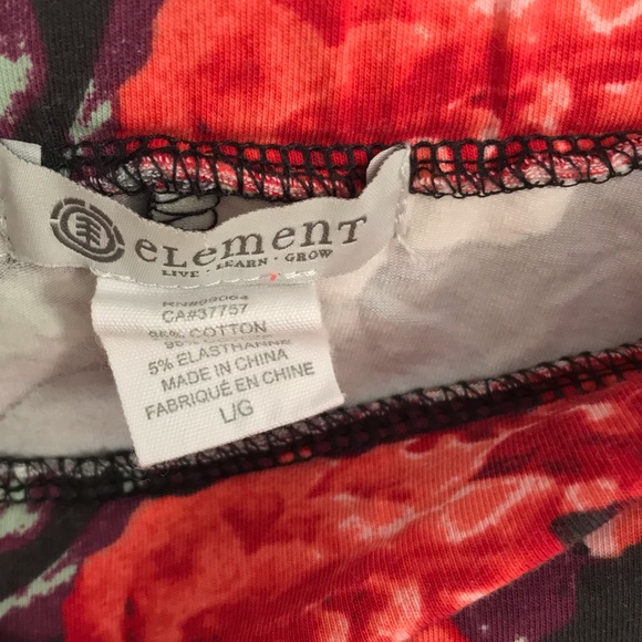 Element Rose Mini Skirt NWOT Size Large - Picture 3 of 5